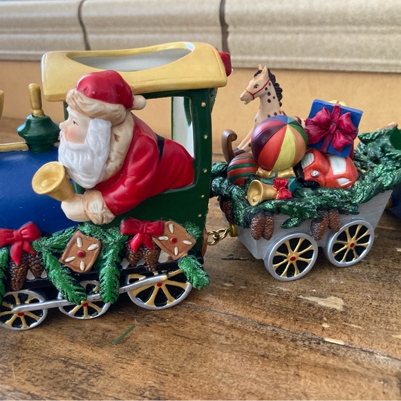 Christmas santa Train  Set - Picture 2 of 9